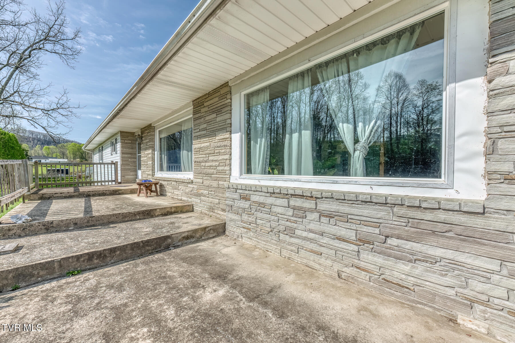 1436 Charity Hill Road Elizabethton, TN 37643 - Photo 2 of 85 1436 Charity Hill Rd-2