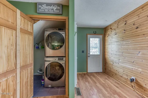 $569,500 | 1436 Charity Hill Road, Elizabethton, TN 37643