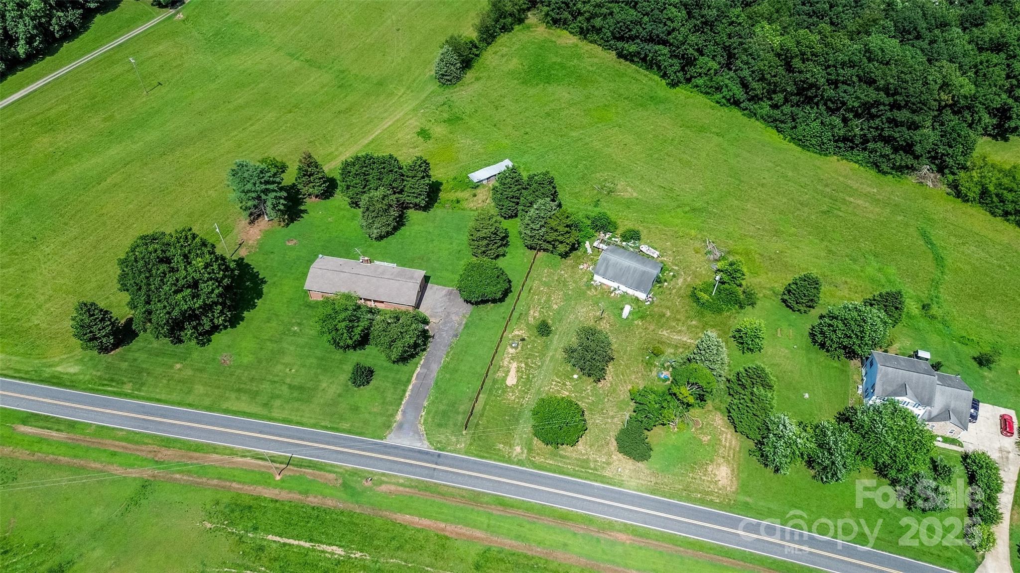 218 Mountain View Road Statesville, NC 28625 - Photo 10 of 14 Gallery Image 10