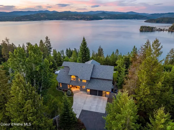 $2,750,000 | 908 West Harbor View Drive, Coeur D'Alene, ID 83814