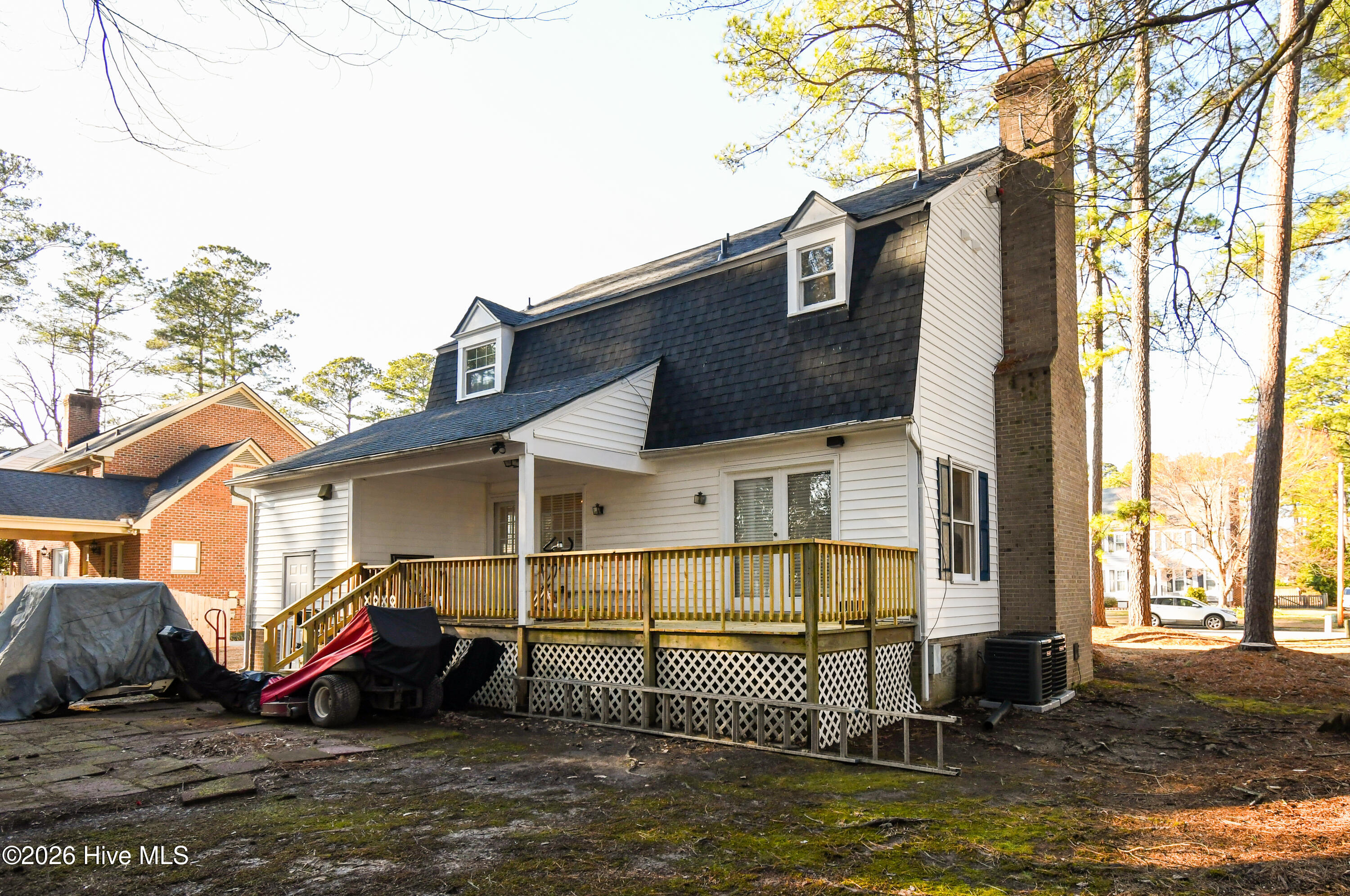 1705 Pkwy Street West Wilson, NC 27893 - Photo 27 of 29 260228_MSB57
