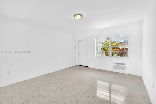 $1,750 | 2130 Bay Drive, Unit 4, Miami Beach, FL 33141