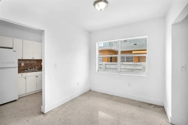 $1,750 | 2130 Bay Drive, Unit 4, Miami Beach, FL 33141