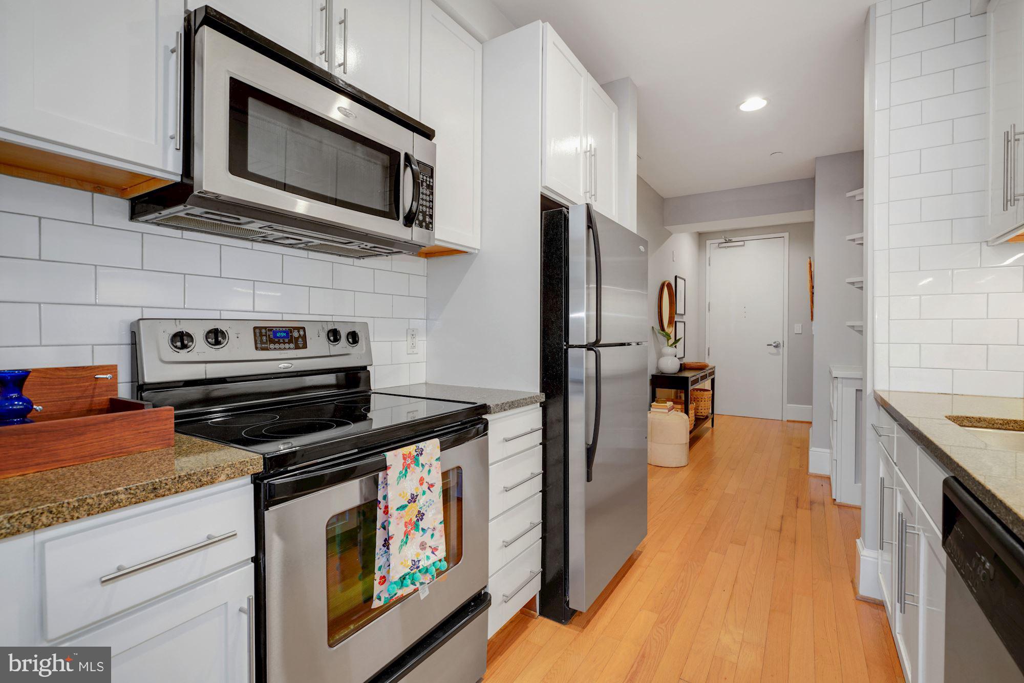 2035 2nd Street Northwest, Unit GL05 Washington, DC 20001 - Photo 8 of 30 SS appliances in kitchen