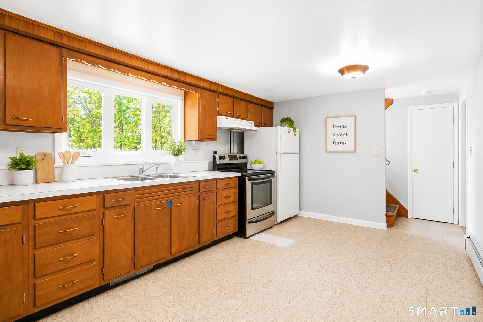 677 Woodtick Road Wolcott, CT 06716 - Photo 6 of 22