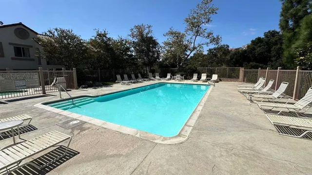 $2,500 | 13062 Wimberly Square, San Diego, CA 92128