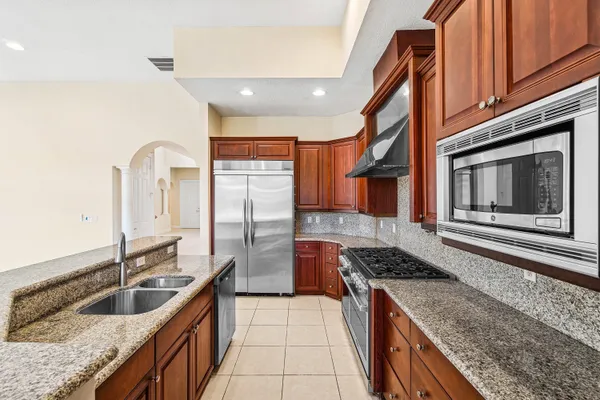 $6,000 | 10509 Vignon Court, Wellington, FL 33449