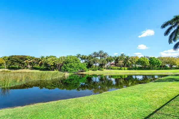 $6,000 | 10509 Vignon Court, Wellington, FL 33449