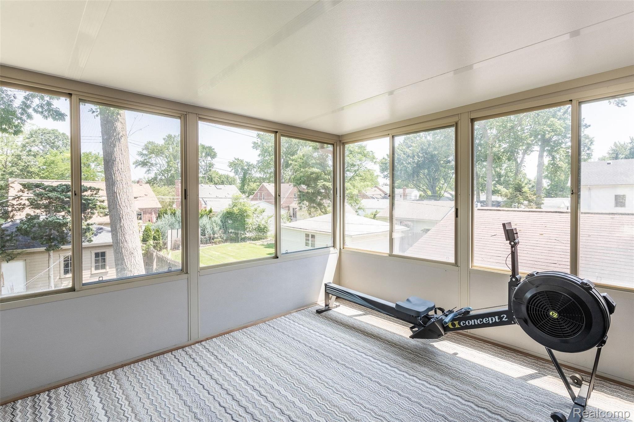 1866 Littlestone Road Grosse Pointe, MI 48236 - Photo 30 of 33 QXaBN6VQ.jpeg