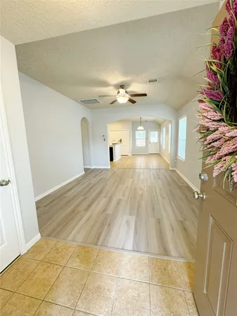 $1,900 | 2146 Tandy Park Way, Houston, TX 77047