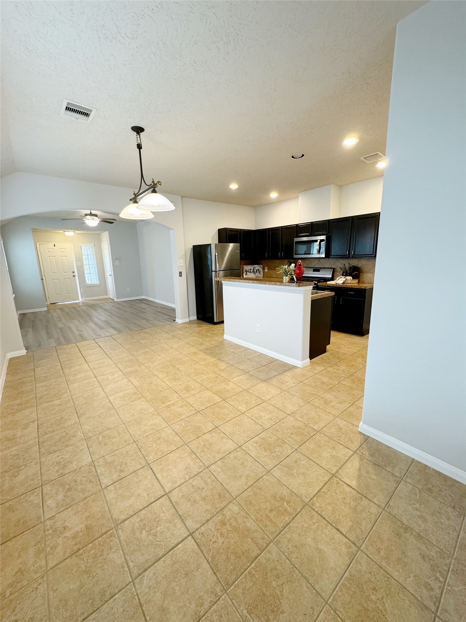 2146 Tandy Park Way Houston, TX 77047 - Photo 6 of 24