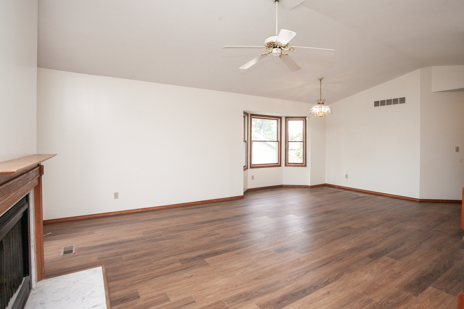 606 Carriage Hills Road Normal, IL 61761 - Photo 9 of 42