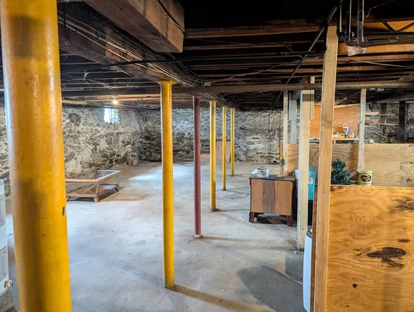 $789,000 | 4 Hartshorn Avenue, Worcester, MA 01602