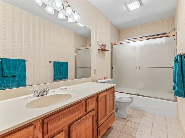 $379,000 | 193 Honeysuckle Drive, Havana, FL 32333