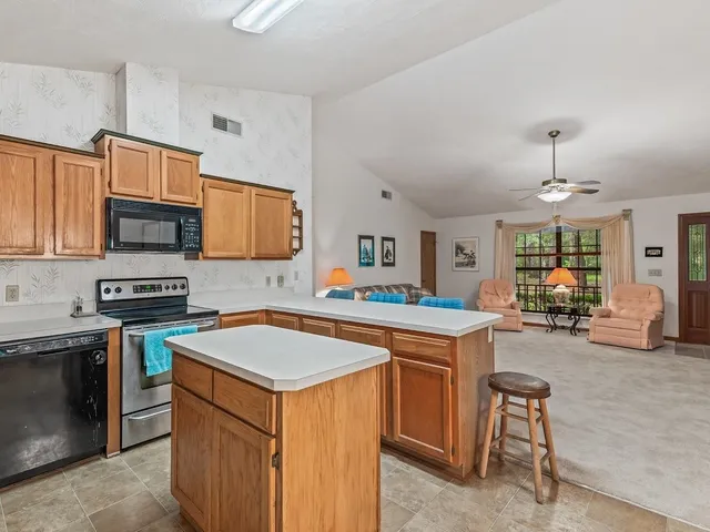 $379,000 | 193 Honeysuckle Drive, Havana, FL 32333