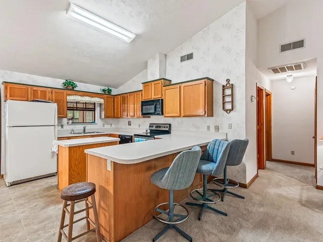 $379,000 | 193 Honeysuckle Drive, Havana, FL 32333