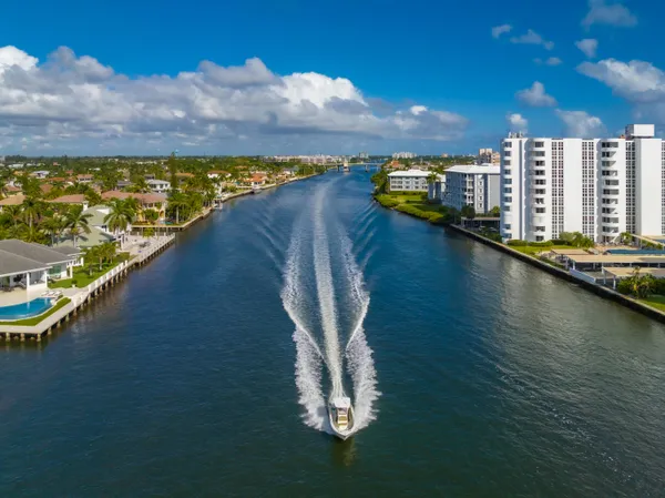 $1,625,000 | 318 Southeast 5th Avenue, Unit C206, Delray Beach, FL 33483