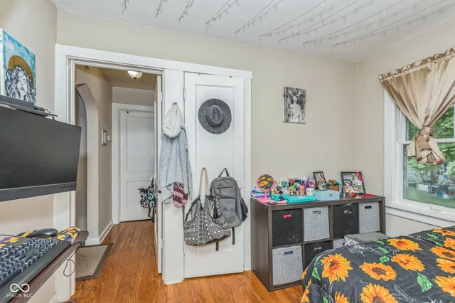 $135,000 | 921 North Harbison Avenue, Indianapolis, IN 46219