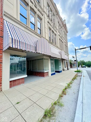 $1,100 | 20 West Washington Street, Greencastle, IN 46135