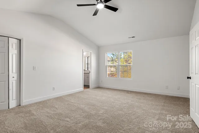 $299,900 | 2533 Meadow Crossing Drive, Dallas, NC 28034