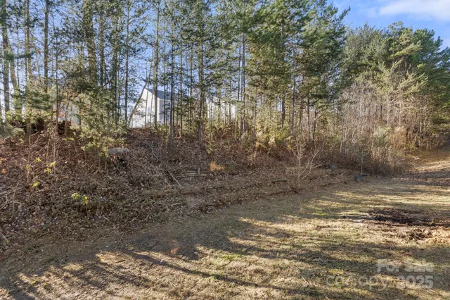 $299,900 | 2533 Meadow Crossing Drive, Dallas, NC 28034