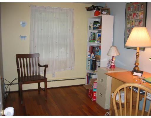 110 Bruce Road Walpole, MA 02081 - Photo 5 of 12 Gallery Image 5