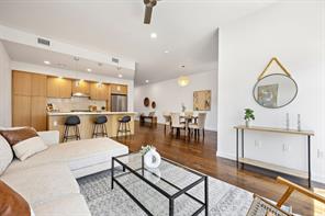 1322 East 12th Street, Unit 404 Austin, TX 78702 - Photo 1 of 20