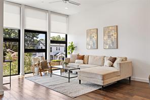 1322 East 12th Street, Unit 404 Austin, TX 78702 - Photo 4 of 20