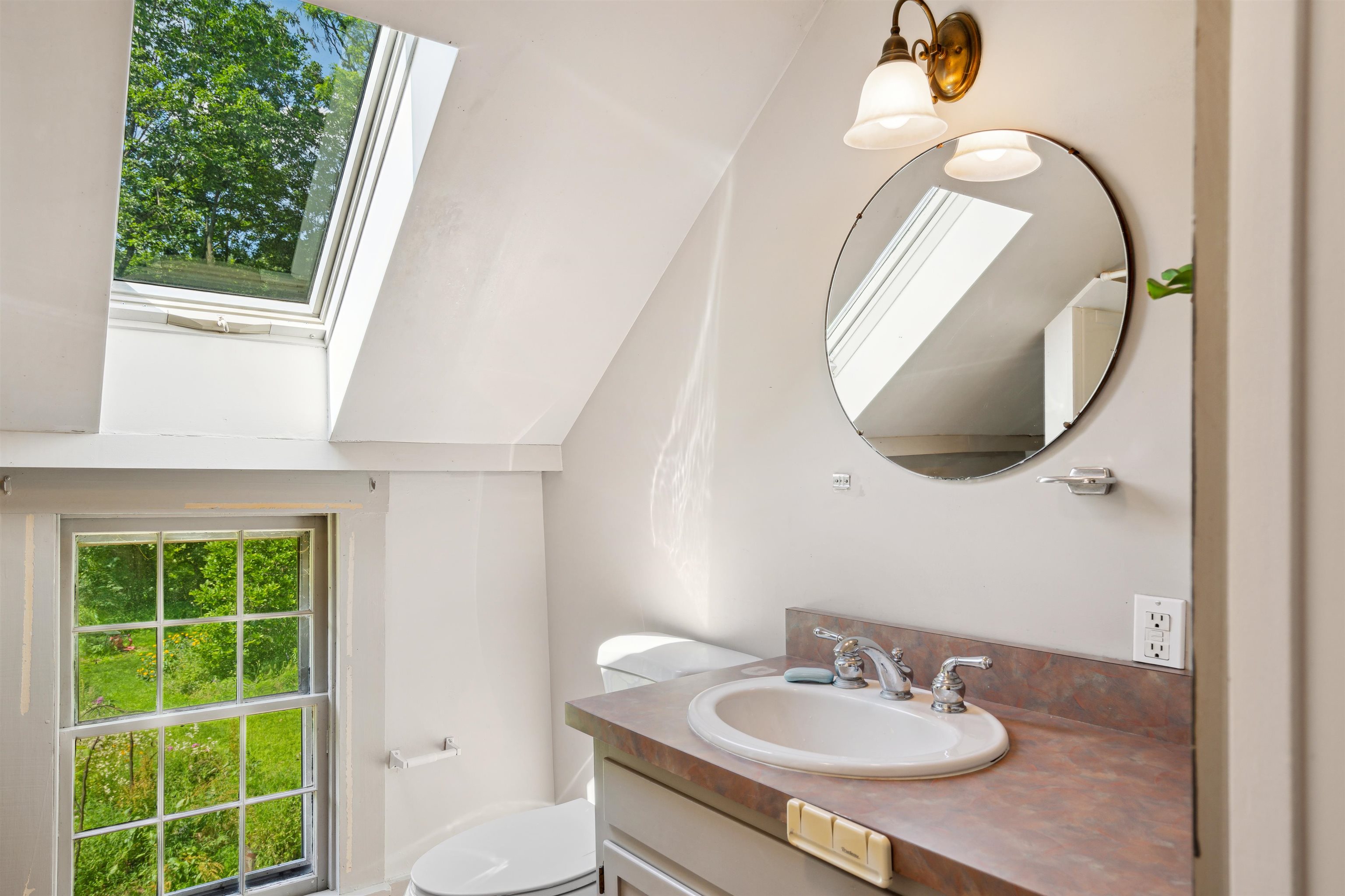 509 Highway 110 Tunbridge, VT 05077 - Photo 21 of 37