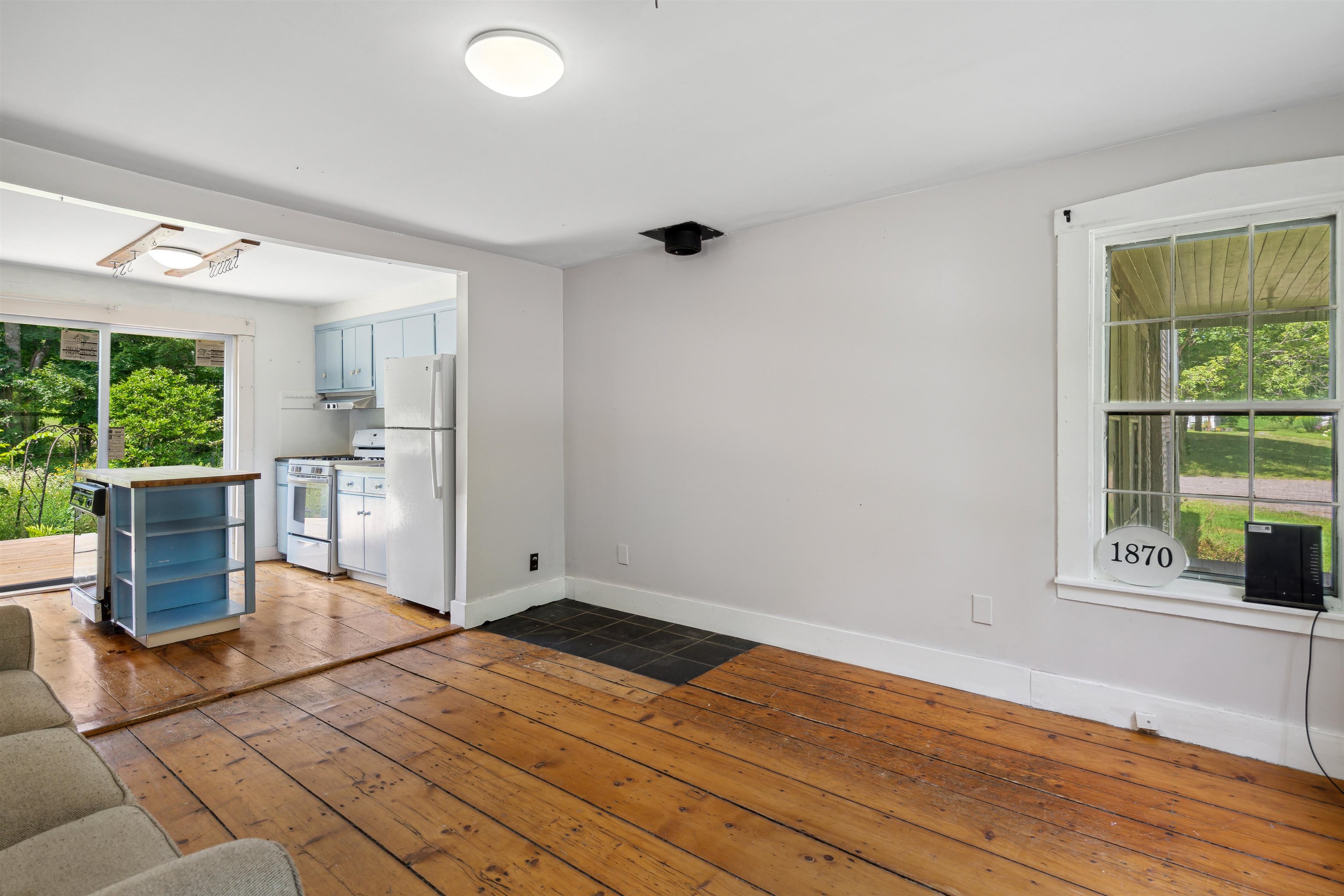 509 Highway 110 Tunbridge, VT 05077 - Photo 7 of 37