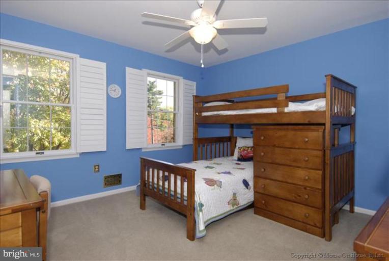 8614 Fort Hunt Road Alexandria, VA 22308 - Photo 14 of 23 Bedroom #4
