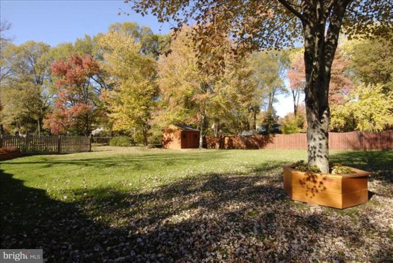 8614 Fort Hunt Road Alexandria, VA 22308 - Photo 22 of 23 Deck - View from