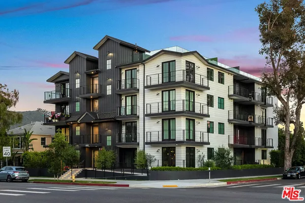 $1,195,000 | 10352 Riverside Drive, Unit 103A, Toluca Lake, CA 91602