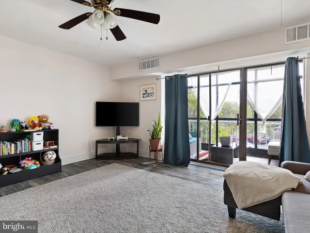 $160,000 | 60 Welsh Tract Road, Unit 208, Newark, DE 19713