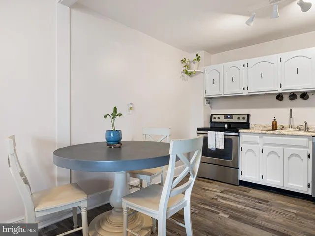 $160,000 | 60 Welsh Tract Road, Unit 208, Newark, DE 19713