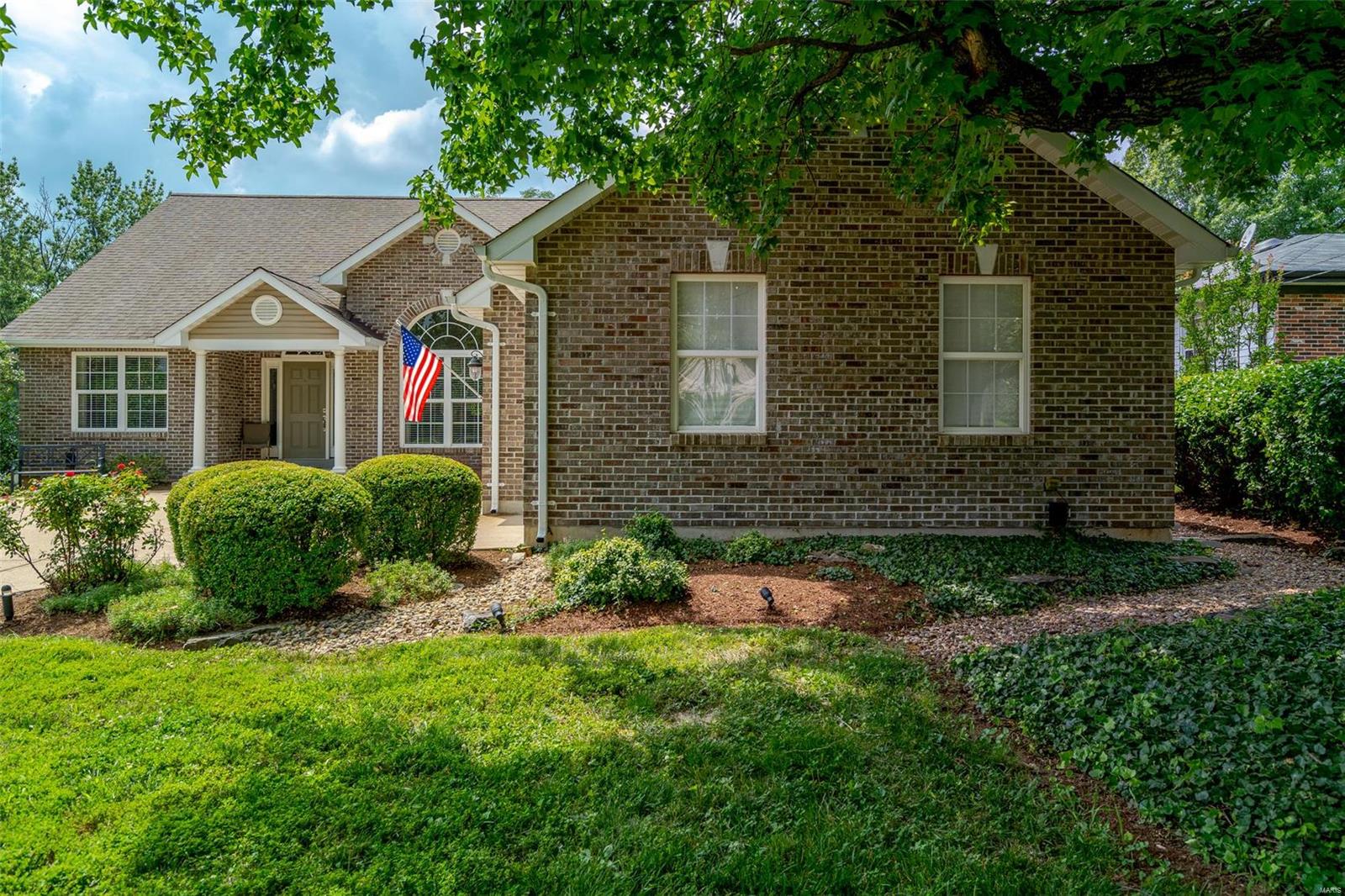 4315 Ringer Road St. Louis, MO 63129 - Photo 4 of 53 Gallery Image 4