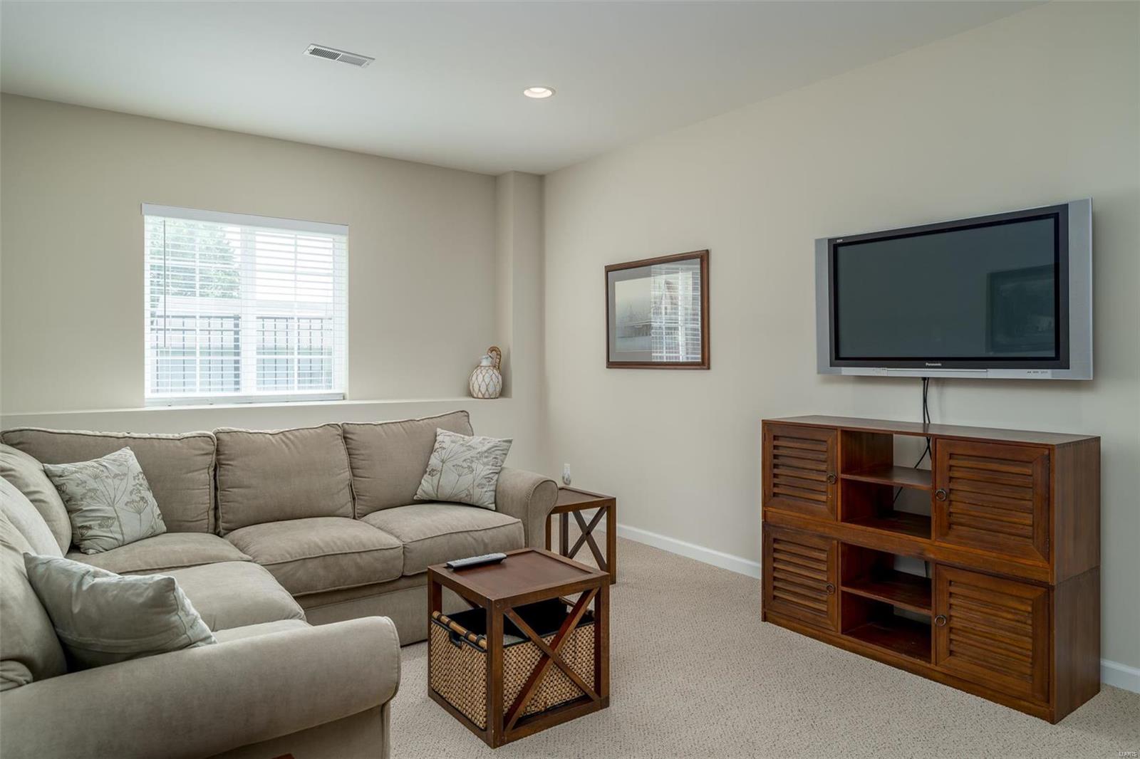 4315 Ringer Road St. Louis, MO 63129 - Photo 36 of 53 Gallery Image 36