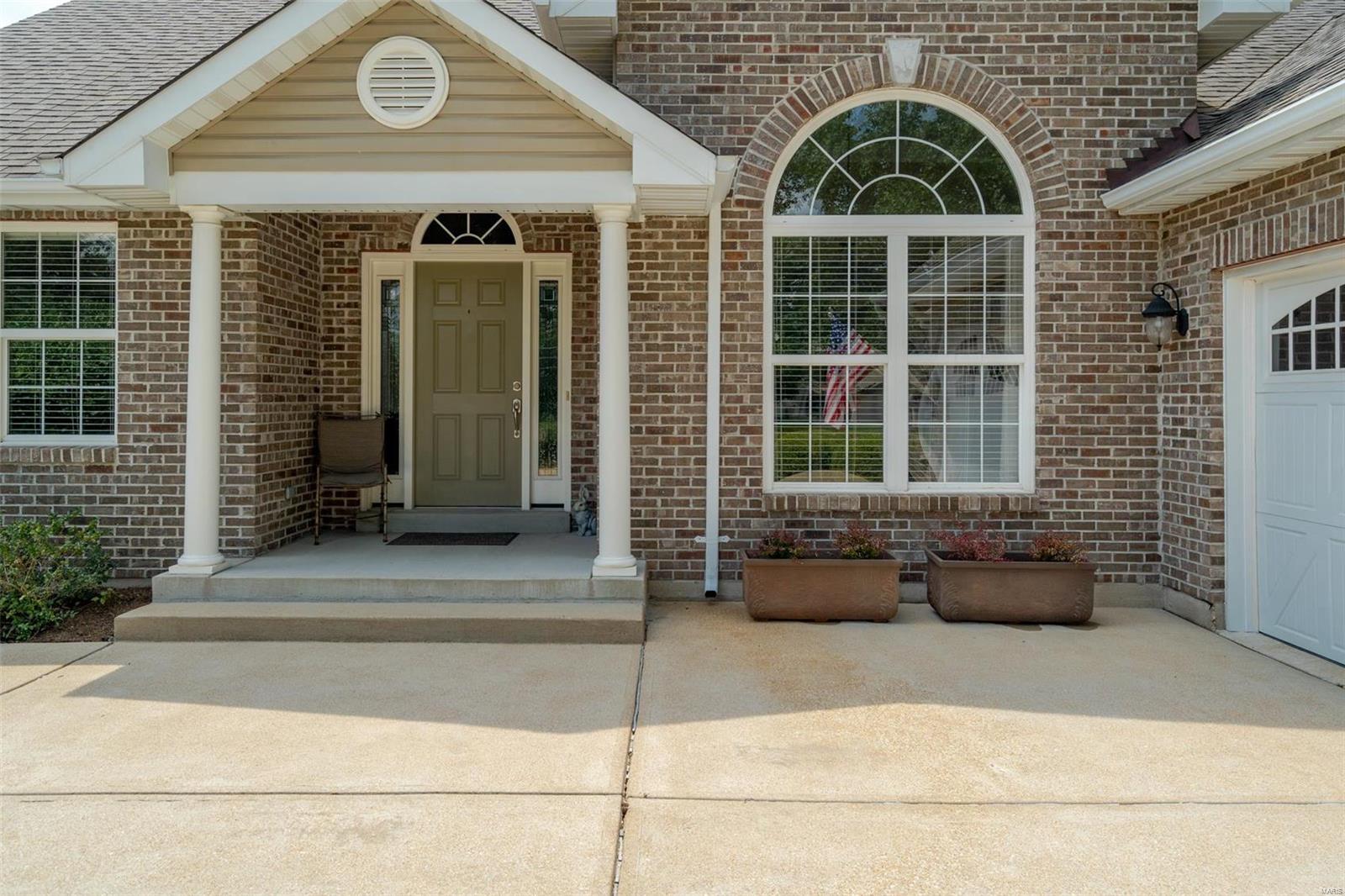 4315 Ringer Road St. Louis, MO 63129 - Photo 5 of 53 Gallery Image 5