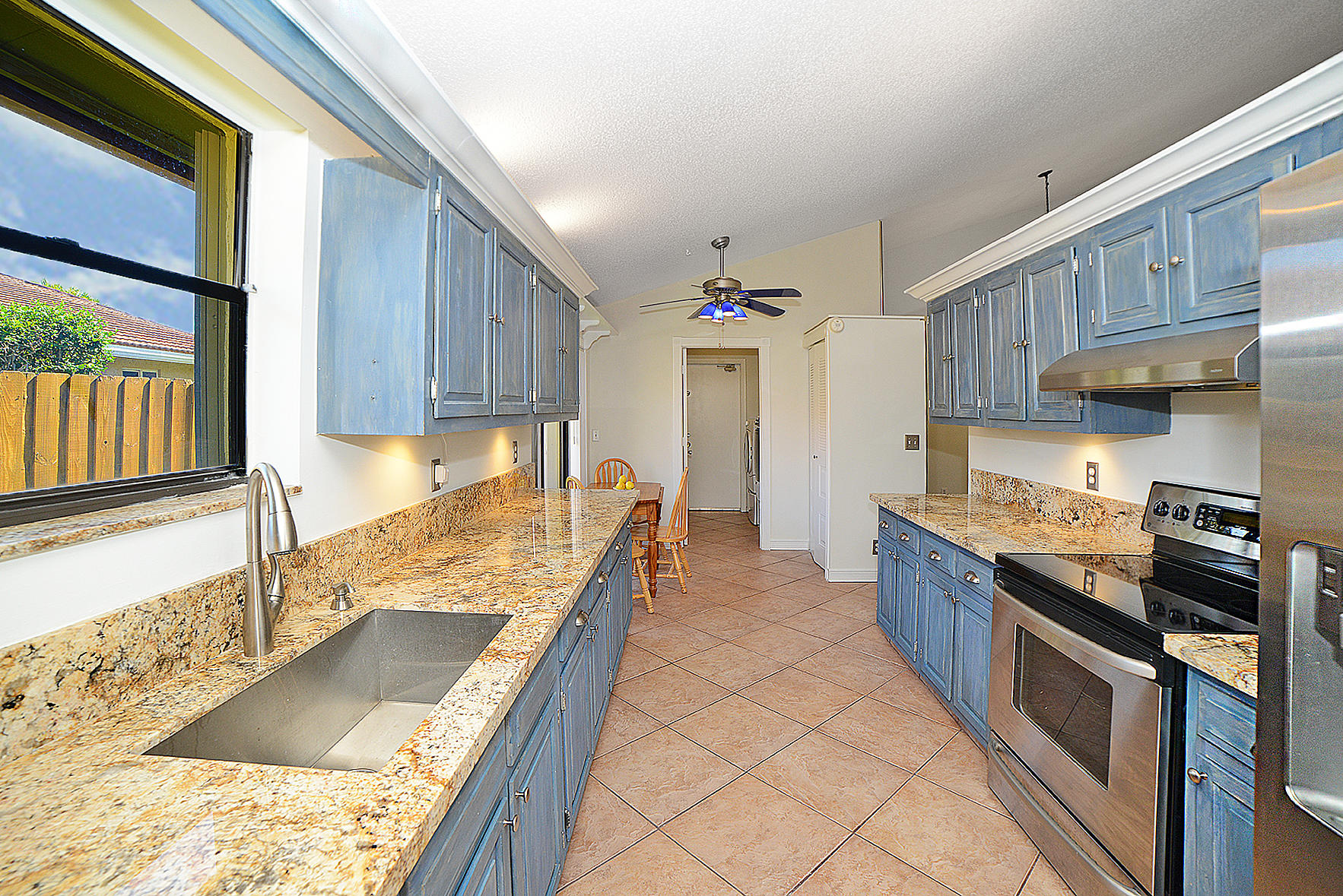 17743 Pine Needle Terrace Boca Raton, FL 33487 - Photo 8 of 38 Kitchen