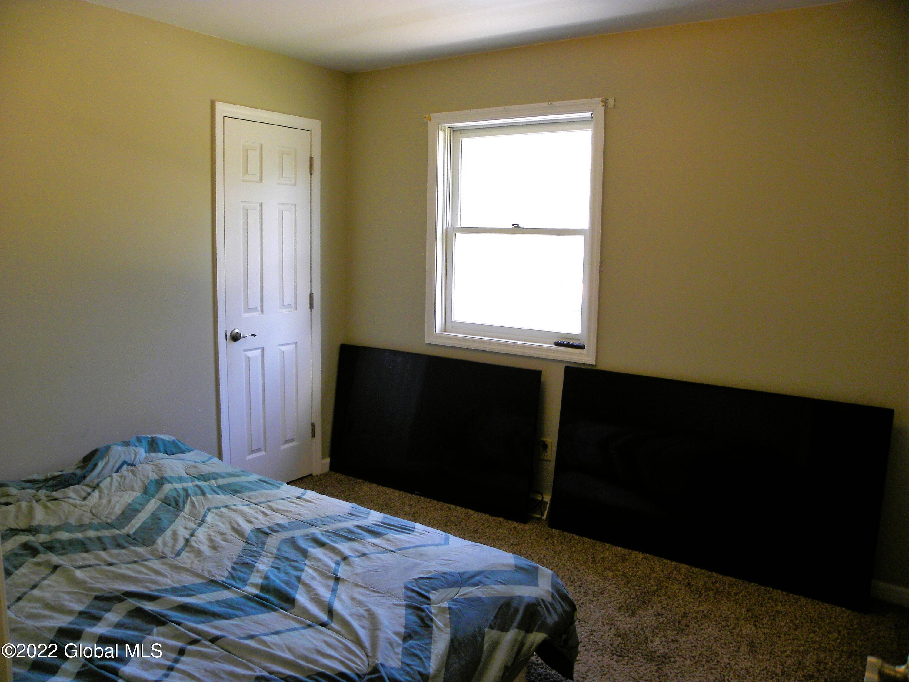 443 Kings Road Schenectady, NY 12304 - Photo 18 of 21 DSCN3435