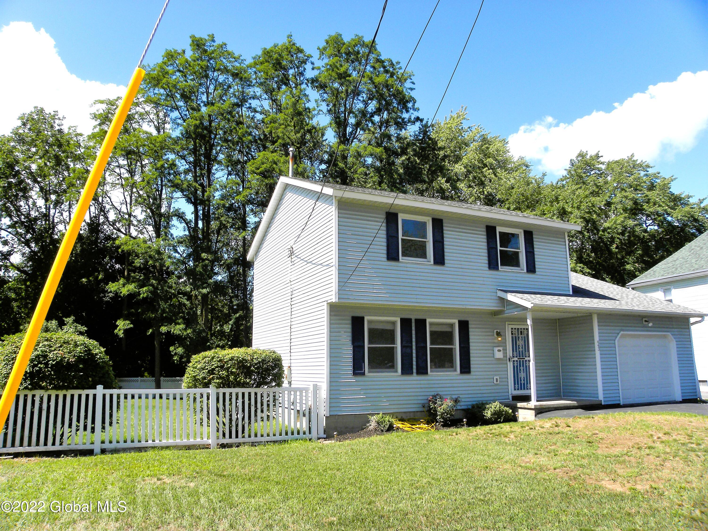 443 Kings Road Schenectady, NY 12304 - Photo 2 of 21 DSCN3397