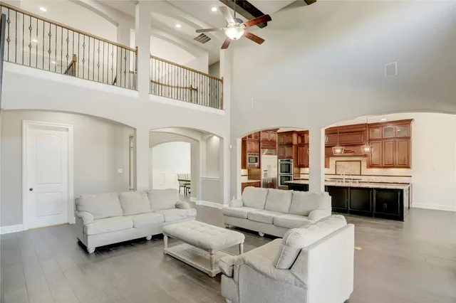 $1,350,000 | 14 Pravia Path Drive, Missouri City, TX 77459