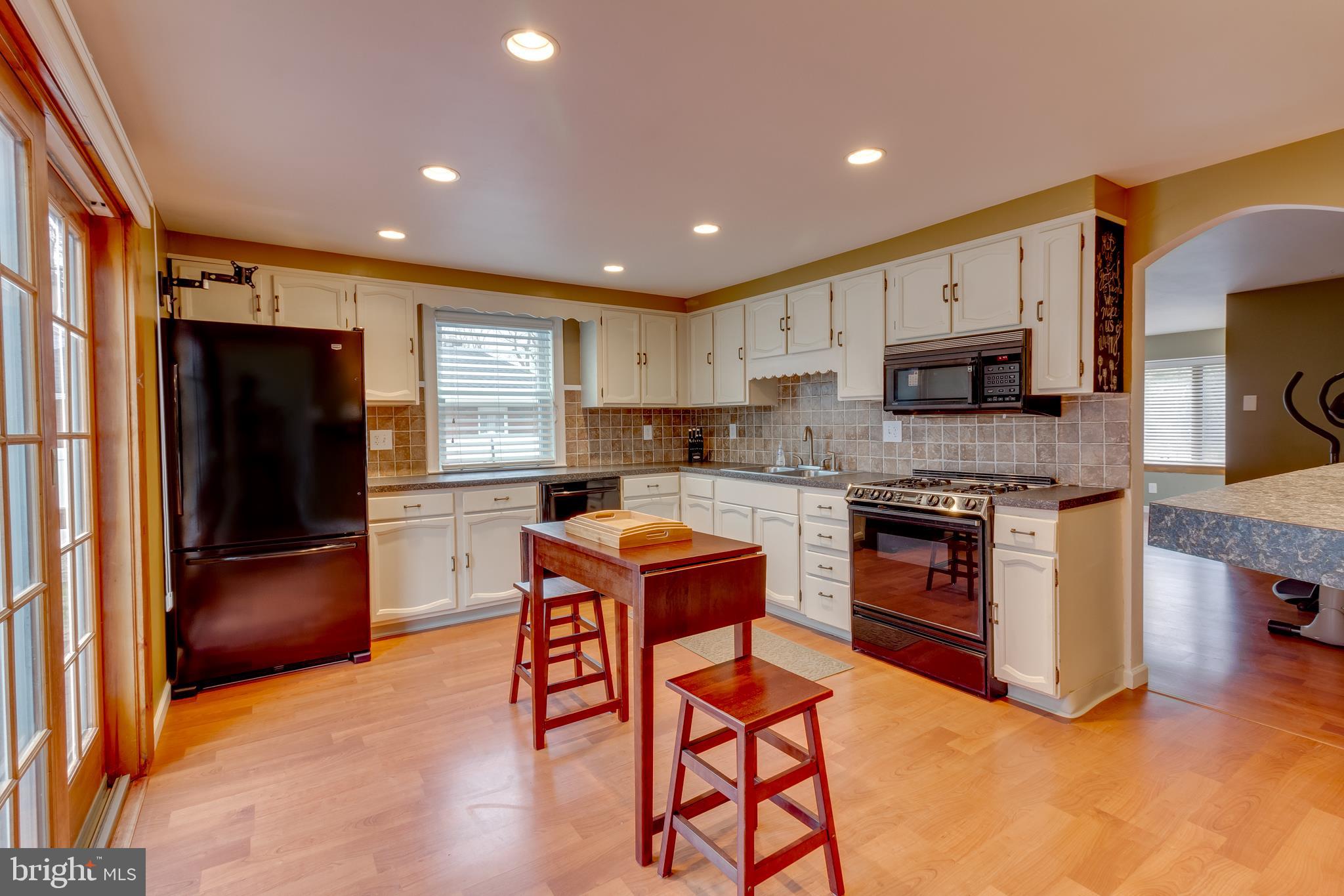 112 Clementon Road Berlin, NJ 08009 - Photo 11 of 24
