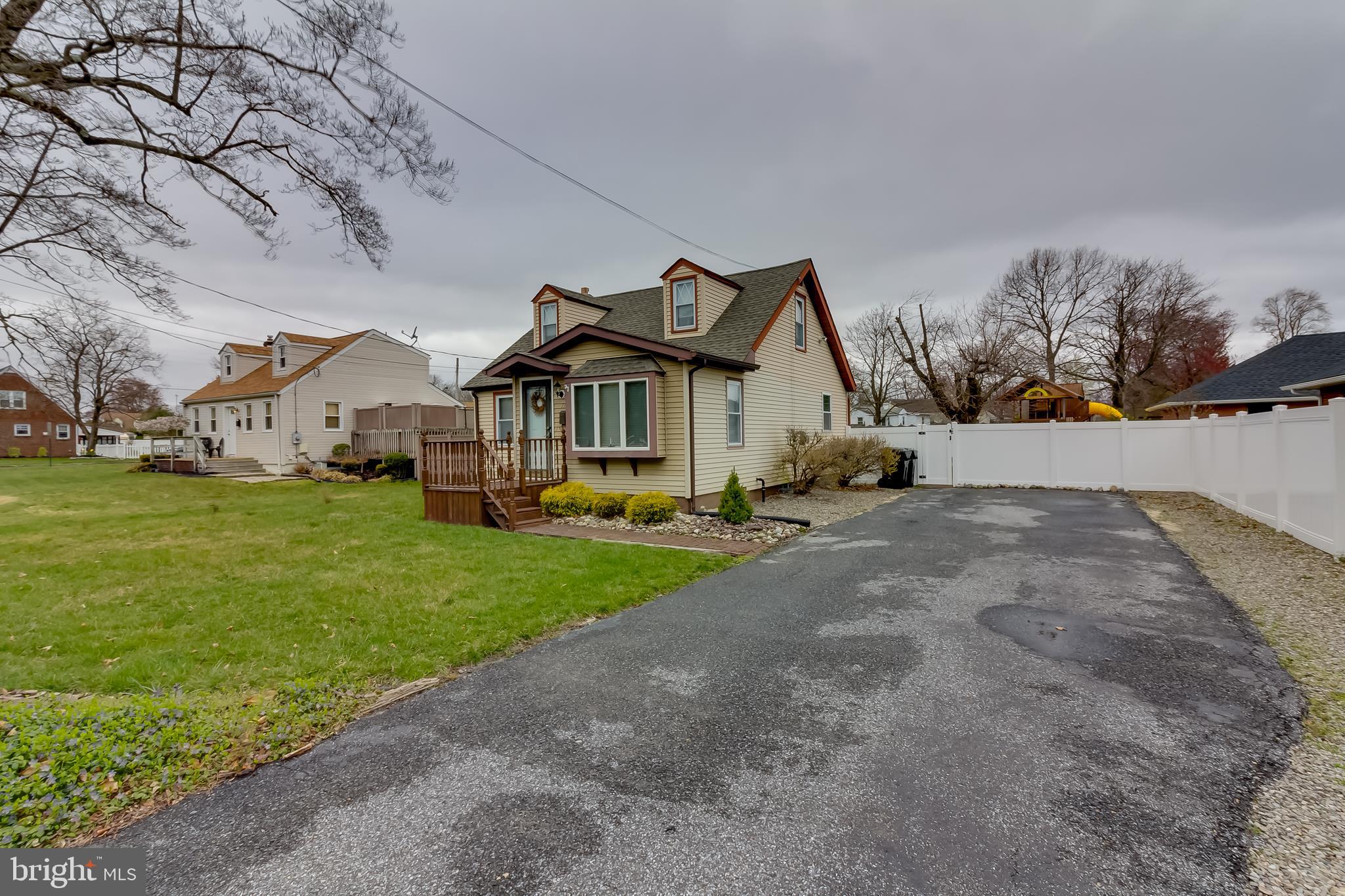 112 Clementon Road Berlin, NJ 08009 - Photo 3 of 24
