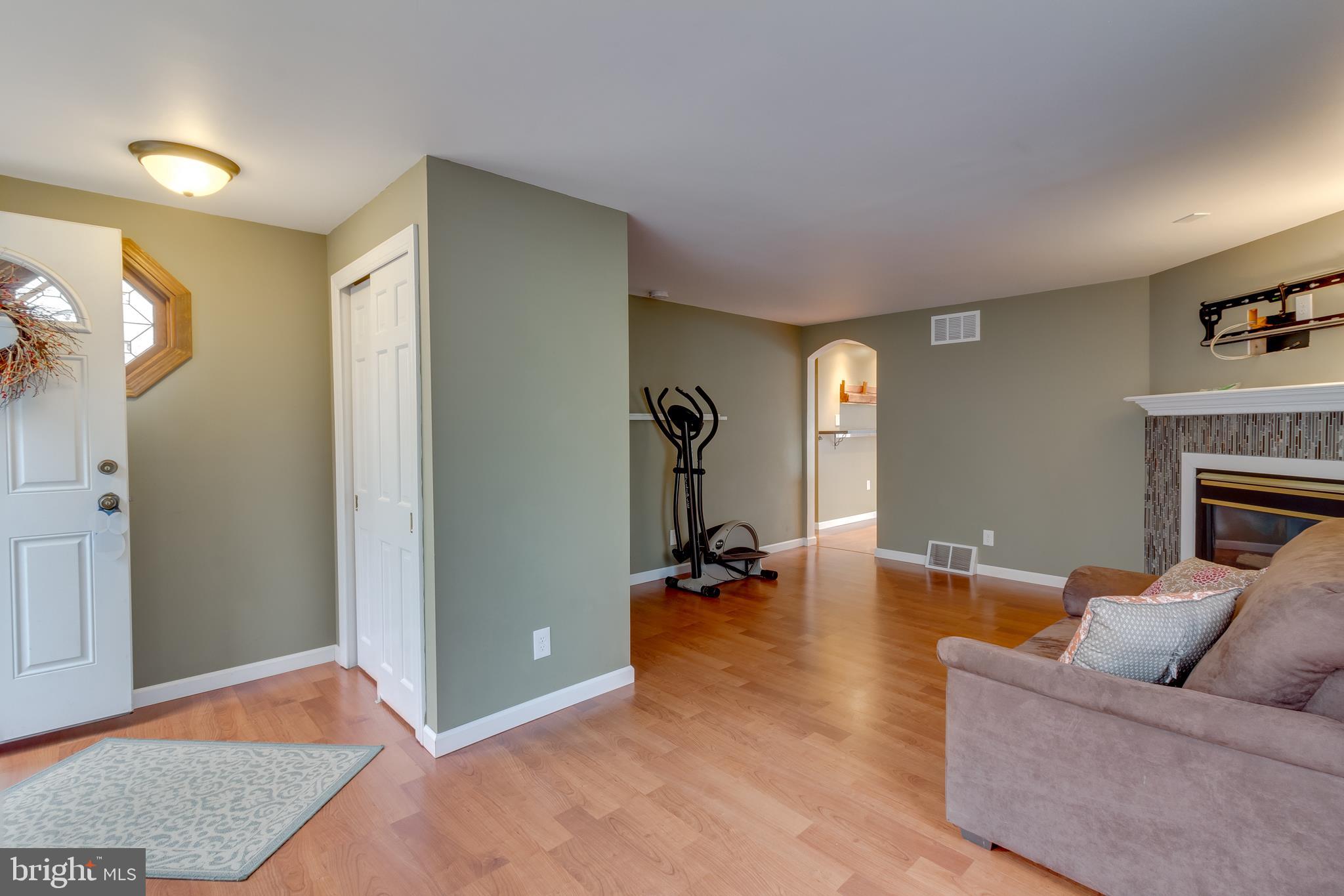 112 Clementon Road Berlin, NJ 08009 - Photo 4 of 24