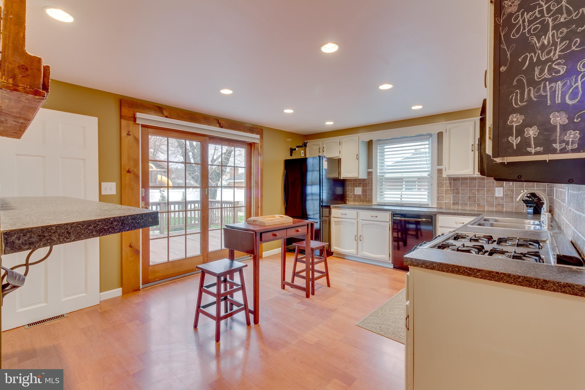 112 Clementon Road Berlin, NJ 08009 - Photo 10 of 24
