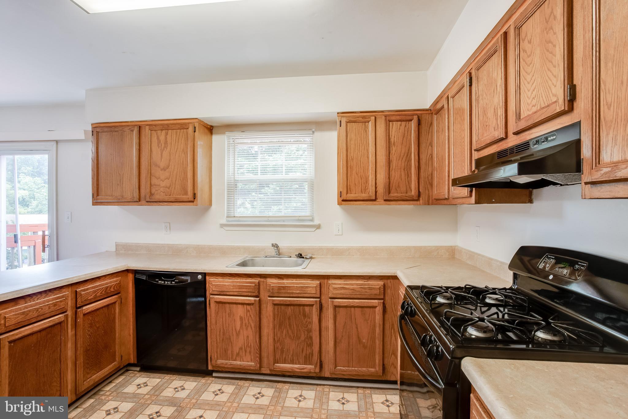 1011 Mondrian Terrace Silver Spring, MD 20904 - Photo 8 of 35
