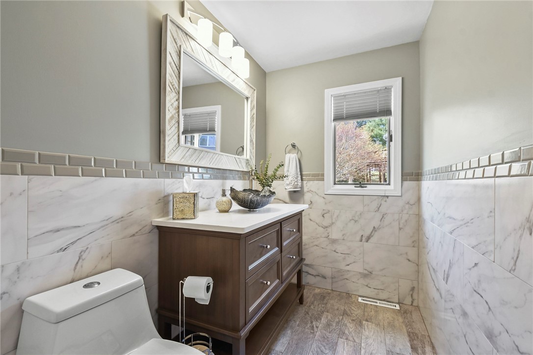 11 Natick Circle Cranston, RI 02921 - Photo 14 of 38