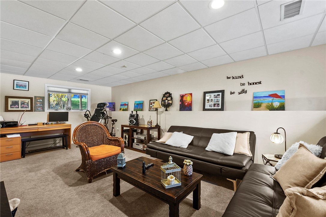 11 Natick Circle Cranston, RI 02921 - Photo 31 of 38