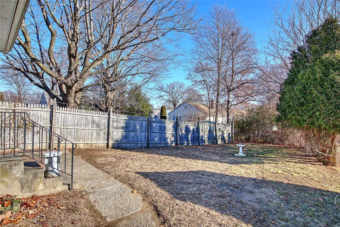 370 Budlong Road Cranston, RI 02920 - Photo 33 of 36 Gallery Image 33